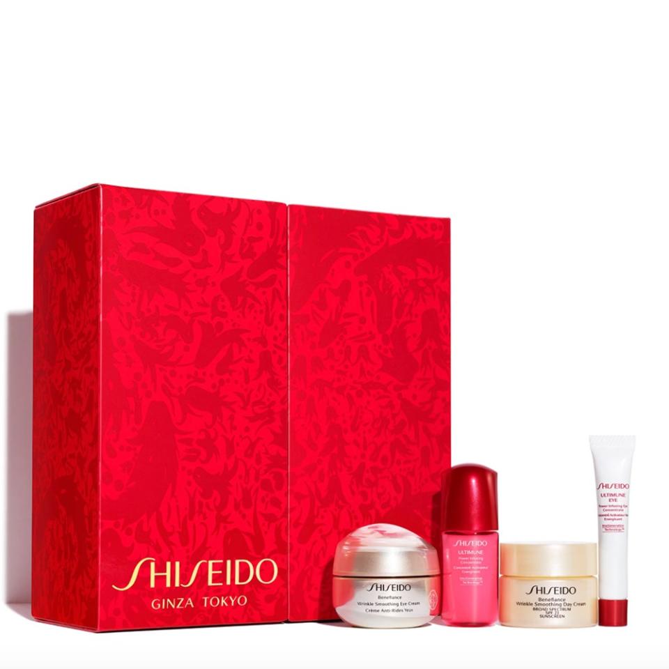 <strong>Shiseido Velvety Eye Delights</strong>