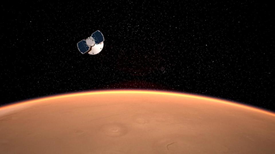 NASA's InSight Mars lander closes in on the Red Planet in this artist's illustration. The spacecraft will land on Mars on Nov. 26, 2018. <cite>NASA</cite>