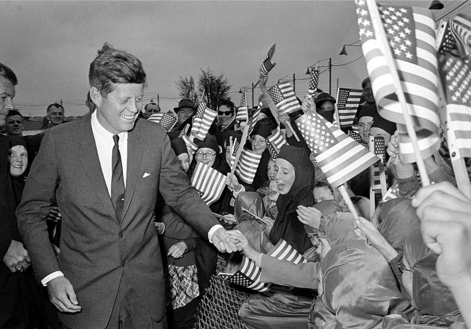 <p>President John F. Kennedy is greeted by an enthusiastic crowd of children and nuns from the Convent of Mercy as he arrives from Dublin by helicopter at Galway’s sports ground, Ireland, June 29, 1963. (Photo: AP) </p>