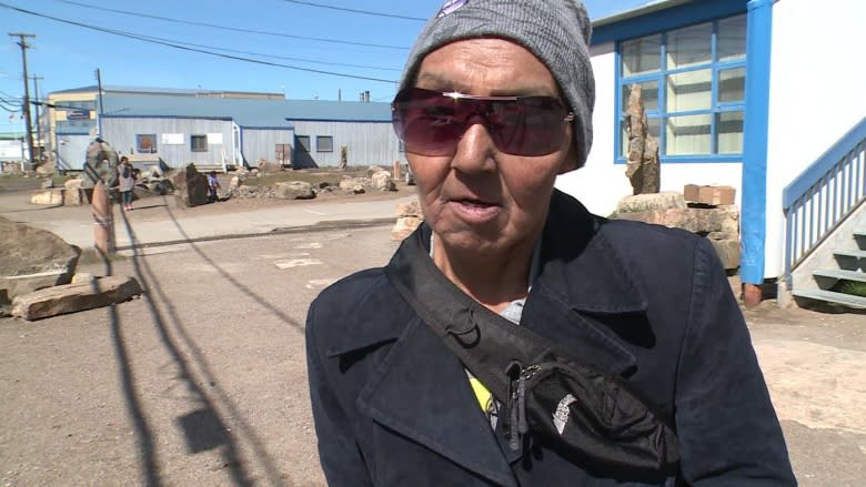 'We all make mistakes': Iqaluit residents welcome return of MP Hunter Tootoo