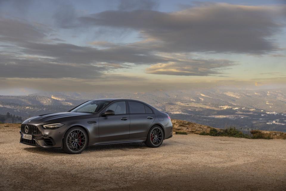 2023 mercedes amg c63 s e performance