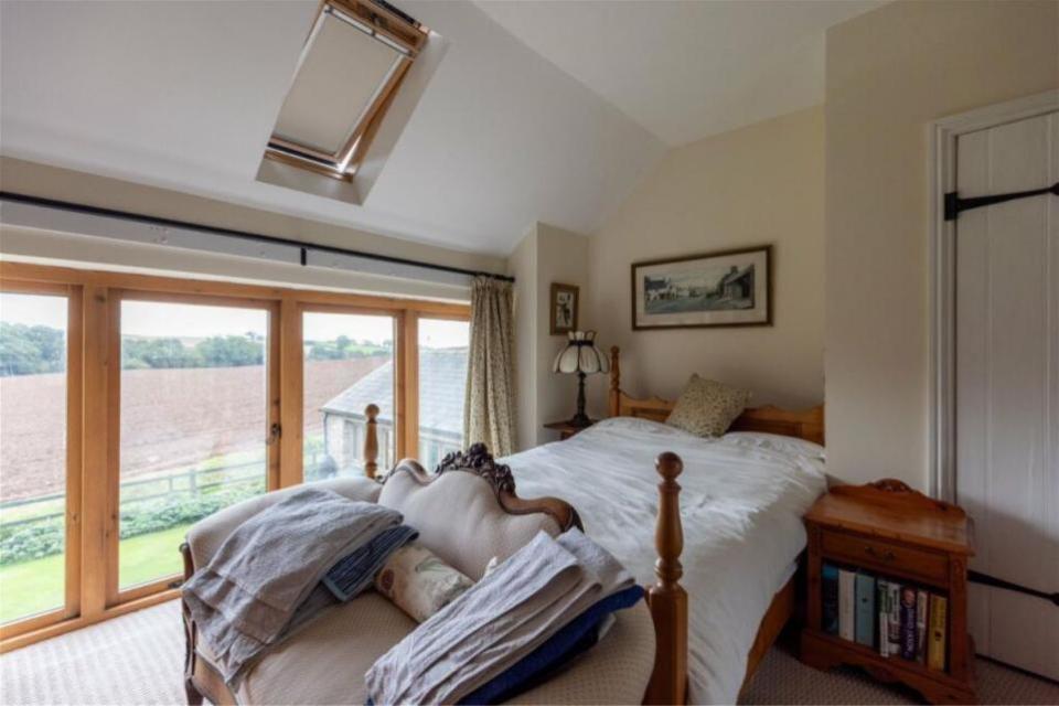 South Wales Argus: Double bedroom