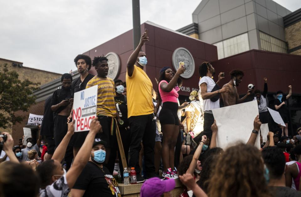 Demonstrators call for justice following the death of George Floyd (Getty Images)