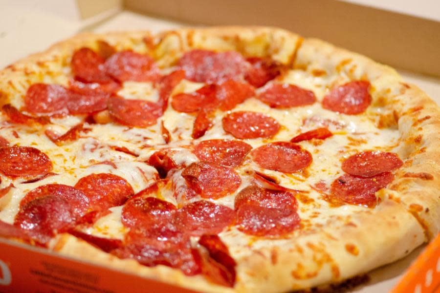 Pizzería en California es investigada por posible brote de salmonella 