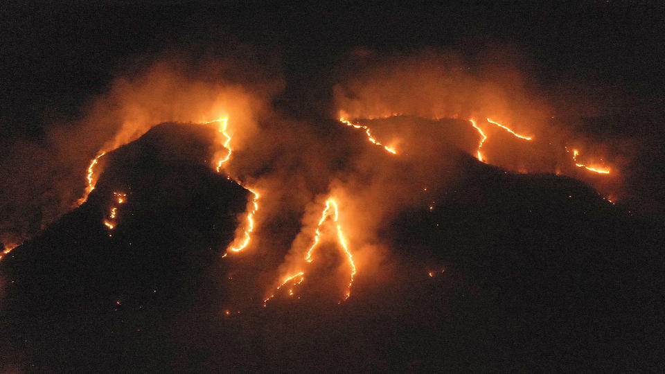 A raging fire in the Amazon rainforest in the state of Tocantins, Brazil. (Photo: Dida Sampaio/Agencia Estado/Handout via Xinhua/ ZUMA Wire)