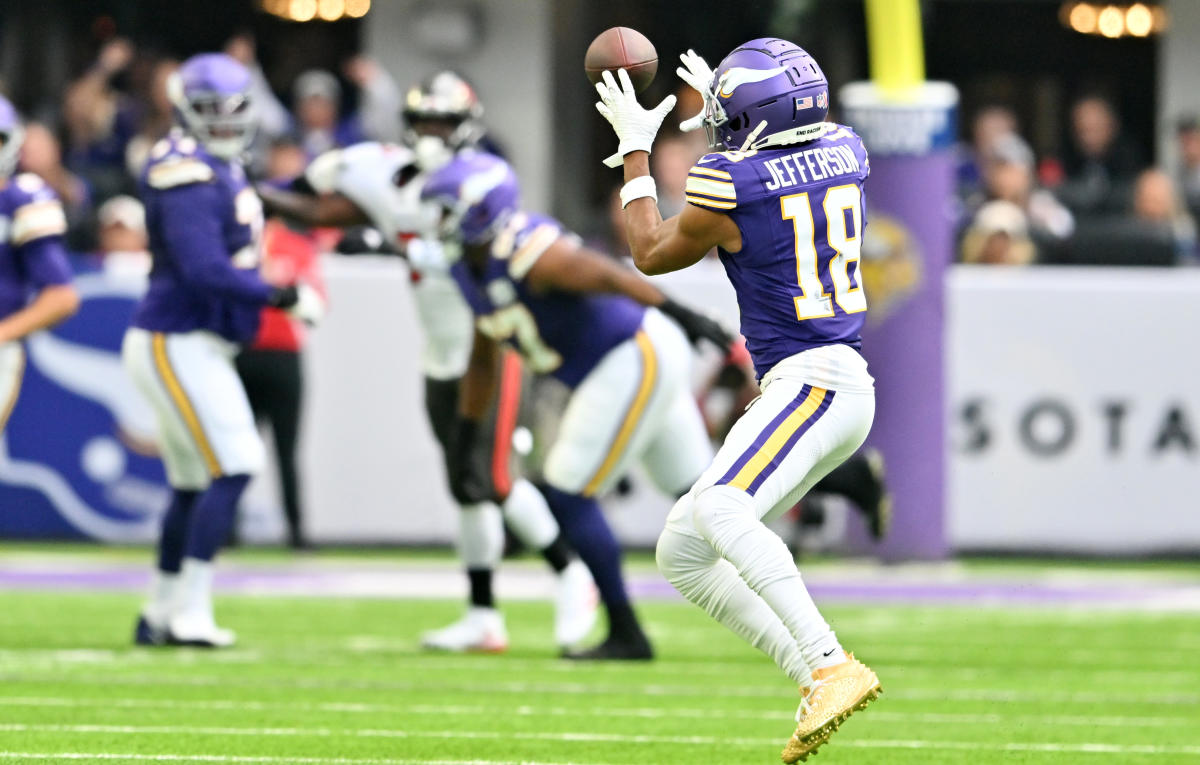 Week 2 Thursday Night Football DFS Showdown Slate: Minnesota Vikings vs.  Philadelphia Eagles