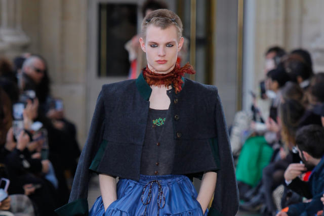 Vivienne Westwood Fall Winter 2023 – 2024 Collection by Andreas