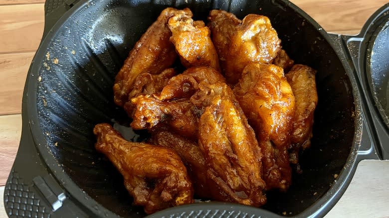 bucket of wings