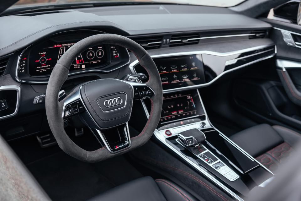 <em>Audi</em>