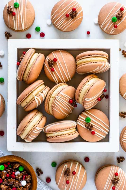 <p>Pies and Tacos</p><p>These are gingerbread macarons filled with gingerbread buttercream! Perfect for Christmas!</p><p><strong>Get the recipe: <a href="https://www.piesandtacos.com/gingerbread-macarons/" rel="nofollow noopener" target="_blank" data-ylk="slk:Gingerbread Macarons;elm:context_link;itc:0;sec:content-canvas" class="link rapid-noclick-resp">Gingerbread Macarons</a></strong></p>