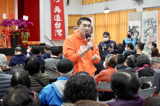 基隆市長參選人謝國樑表示，過去從政缺乏同理心，這幾年經歷家庭帶來的挑戰，有所不同，想為年輕人多做點事。（基隆市長參選人謝國樑提供／陳彩玲基隆傳真）