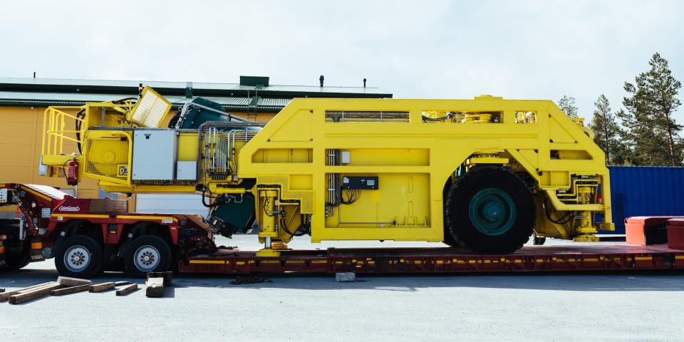 A view of a prototype of the heavy machinery that will operate the nuclear waste underground.