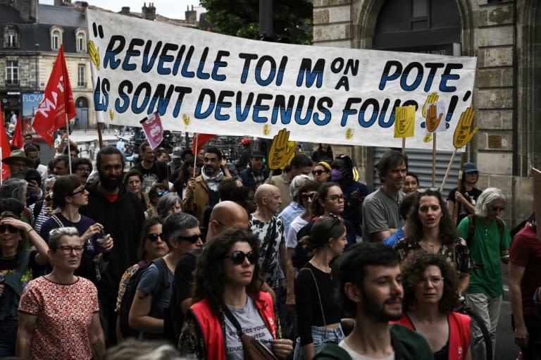 Feminist demonstrators marched against the far right in Paris (Philippe LOPEZ)