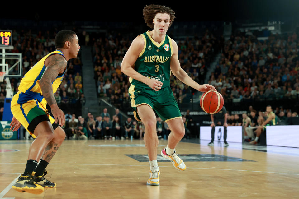 MELBOURNE, AUSTRALIA – AUGUST 16: Josh Giddey of Australia moves the ball towards the net during the match between the Australia Boomers and Brazil at Rod Laver Arena on August 16, 2023 in Melbourne, Australia. (Photo by Kelly Defina/Getty Images)