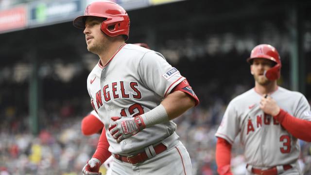 Shohei Ohtani knocked his own number off the Green Monster scoreboard