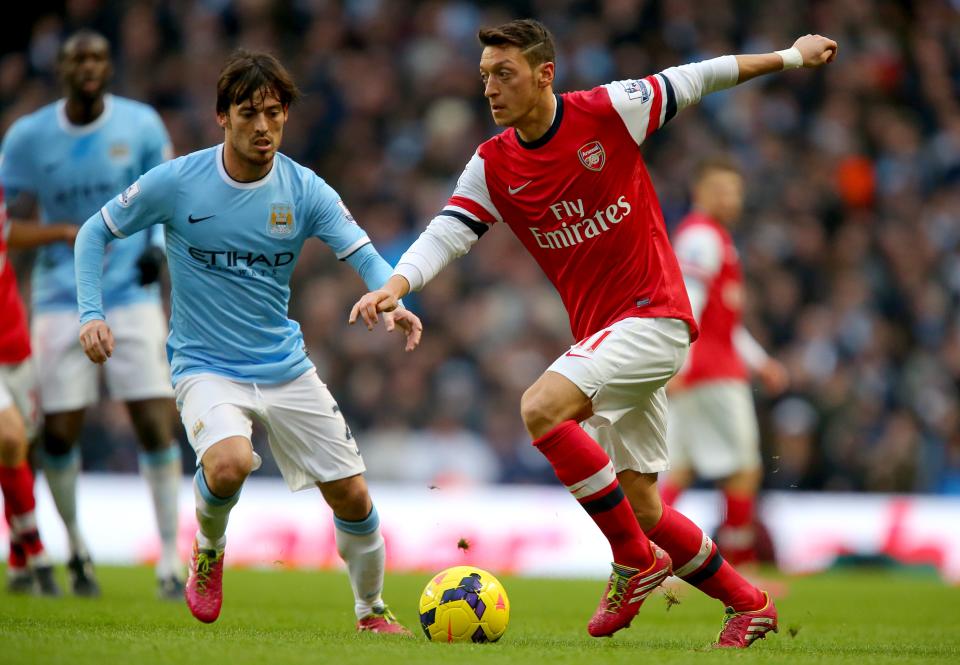 Soccer - Barclays Premier League - Manchester City v Arsenal - Etihad Stadium