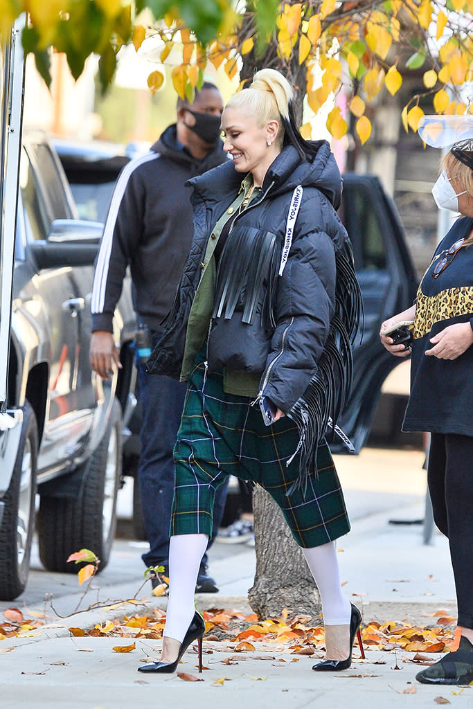 Gwen Stefani out and about on Dec. 14, 2020. - Credit: Snorlax / Marksman/ MEGA