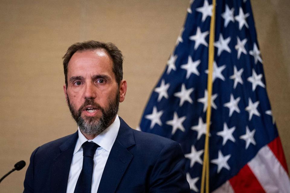 PHOTO: Jack Smith, US special counsel, speaks during a news conference, Aug. 1, 2023, in Washington. (Al Drago/Bloomberg via Getty Images)