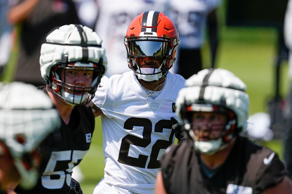 Browns safety Grant Delpit runs drills Monday.