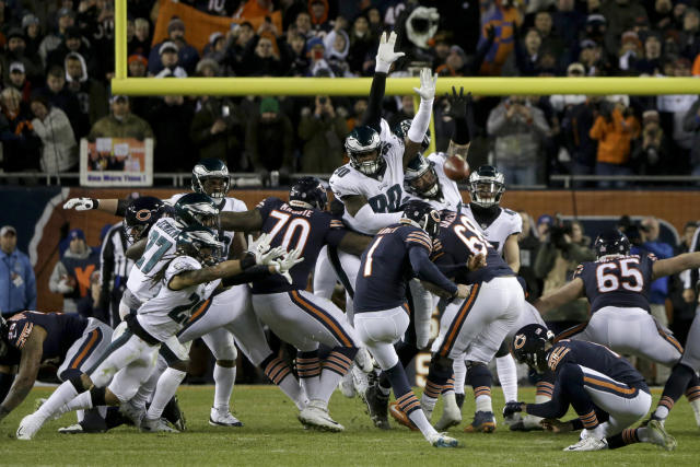 Eagles' Treyvon Hester tipped Cody Parkey's missed field goal in playoff  win over Bears