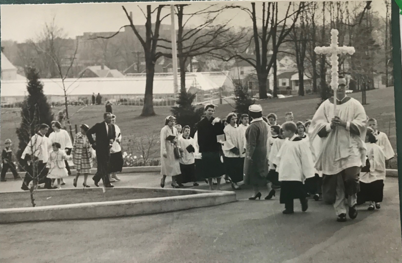 The 1958 Easter Sunrise Service at Kingwood Center per the News Journal archives.