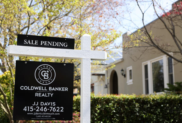 SAN ANSELMO, CALIFORNIA - MARCH 18: A sale pending sign is posted in front of a home for sale on March 18, 2022 in San Anselmo, California. Sales of existing homes dropped 7.2 percent in February as mortgage rates top 4 percent. (Photo by Justin Sullivan/Getty Images)