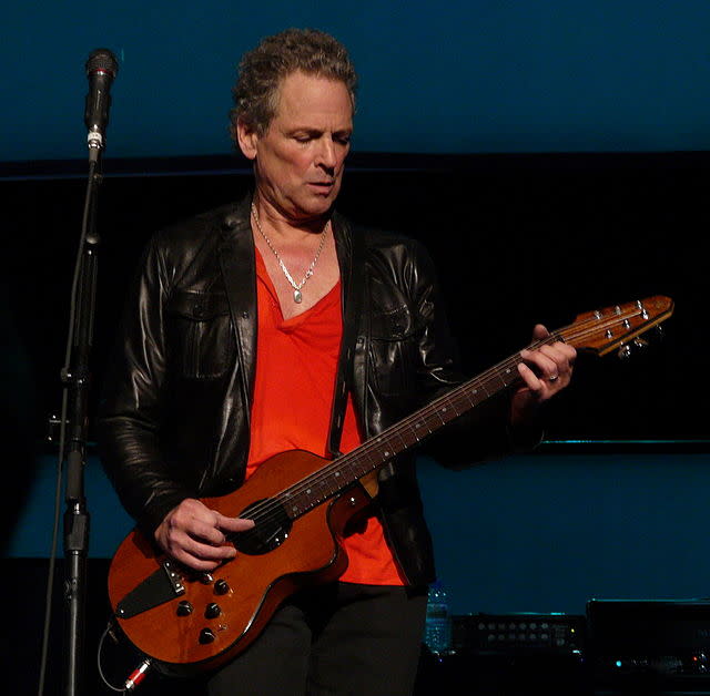 Lindsey Buckingham en la lista de las 25 celebridades mejores pagas según Forbes