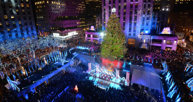 US-CULTURE-ROCKEFELLER-TREE-LIGHTING