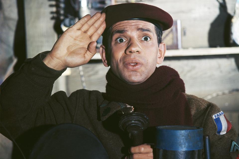 LOS ANGELES - SEPTEMBER 17: Robert Clary stars as Corporal Louis LeBeau in Hogan's Heroes, a CBS television WWII prisoner of war camp situation comedy. Initial broadcast September 17, 1965. (Photo by CBS via Getty Images)