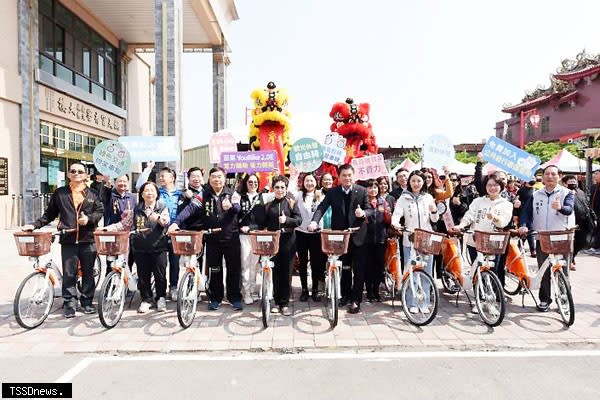 配合白沙屯拱天宮媽祖進香，苗栗縣YouBike升級版海線三鎮十一站十三日開通。（記者江乾松攝）