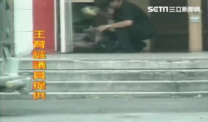 王育誠爆料的「腳尾飯事件」在當年震驚台灣社會。（圖／資料照）