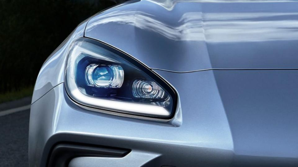 頭燈照明是近年來IIHS相當重視的行車安全項目。(圖片來源/ Subaru)