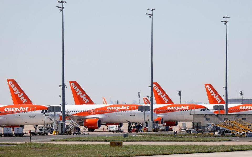 Easyjet planes 