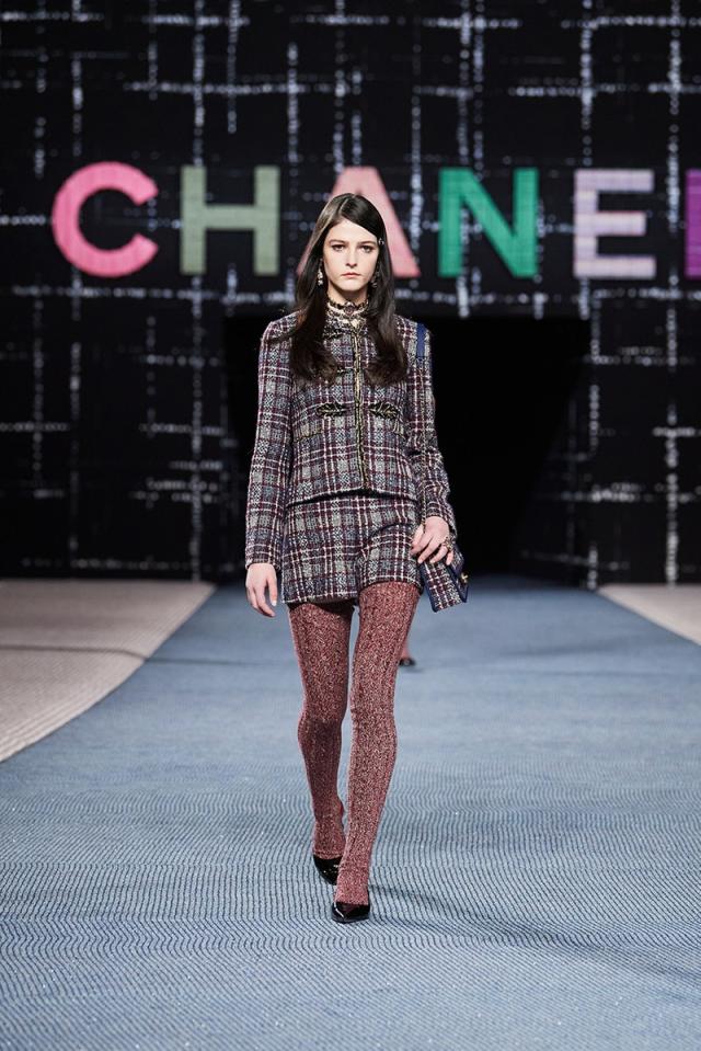 The Best Lace Tights for Winter, Inspired by Chanel