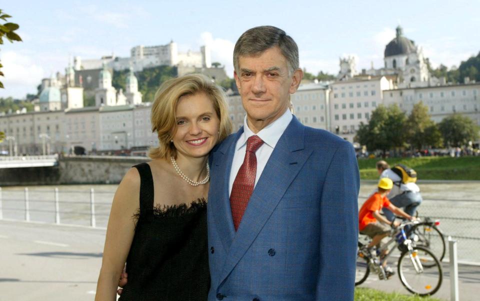 Alberto Vilar with Karen Painter at the Salzburg Festival in 2002 - Action Press/Shutterstock