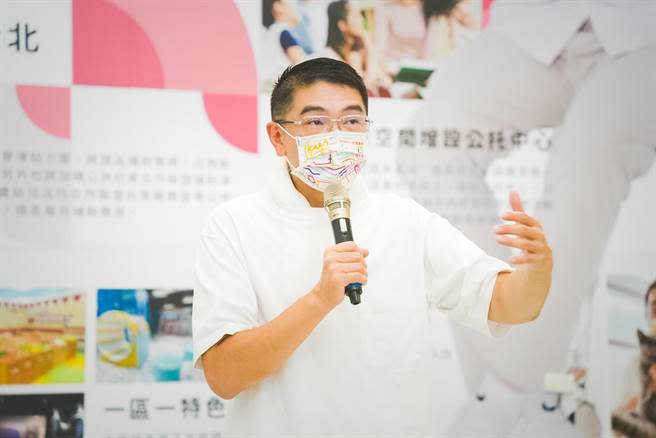 面對民進黨立院黨團的各種質疑，國民黨基隆市長參選人謝國樑表示，德信掏空案起訴林冠百，與三家公司如何分配借貸金額與利息無關。（謝國樑辦公室提供／張志康基隆傳真）