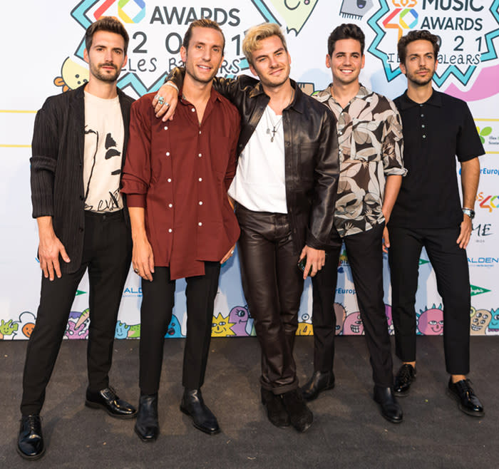 Los chicos del grupo Dvicio 