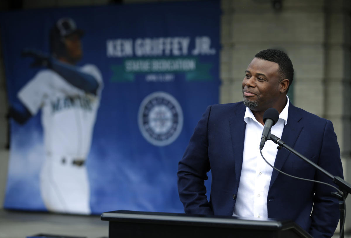 Ken Griffey Jr. hired as MLB senior adviser for youth development