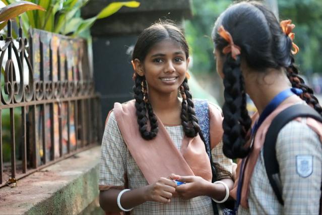 The 14-year-old girl “Maleesha Kharwa” from Mumbai slum becomes face of  luxury beauty brand.