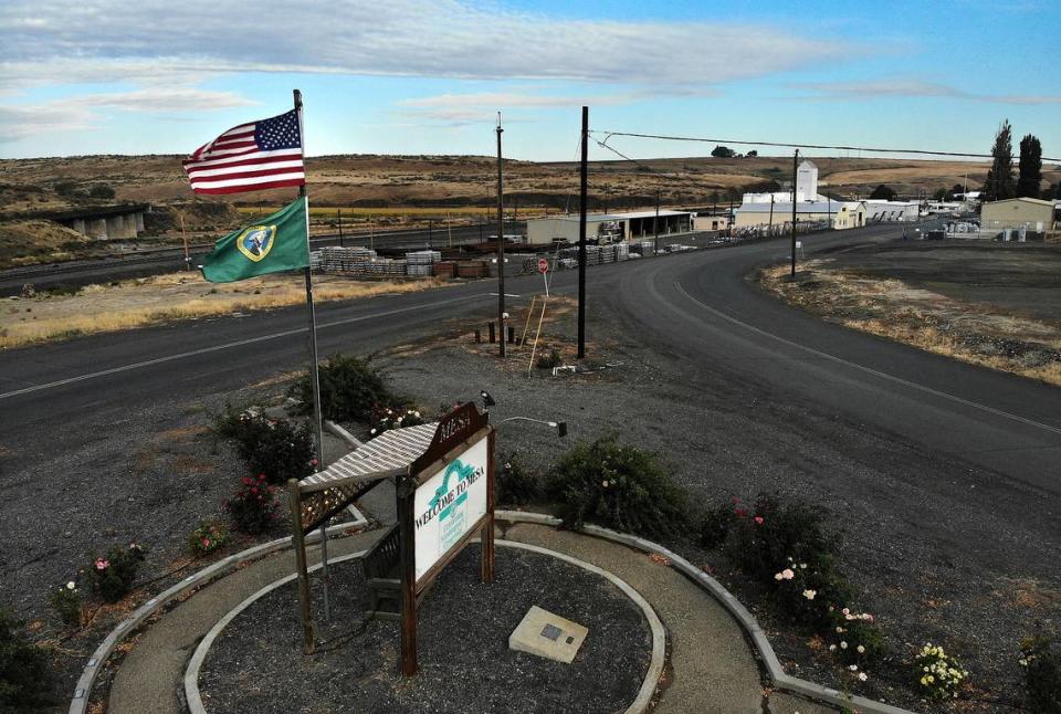 Mesa is a small agriculturally driven community of about 490 people about half an hour north of Pasco. Mesa began as a stop between Eltopia and Palouse Junction in 1883, and was first homesteaded by the Poe family in 1887, two years before Washington became a state.