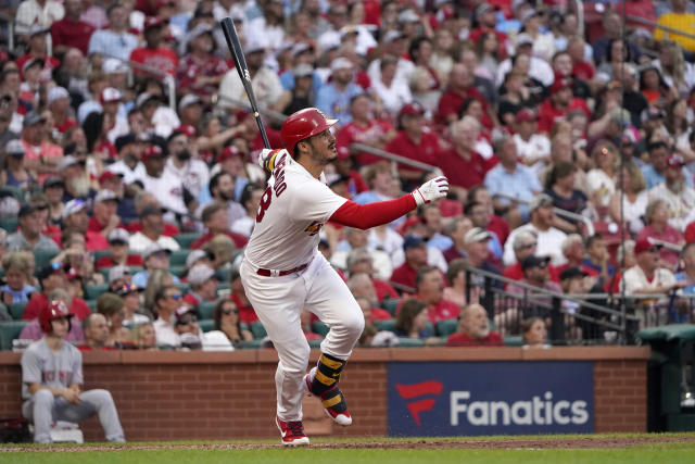 Cards reliever, rookie manager get heated on mound in win