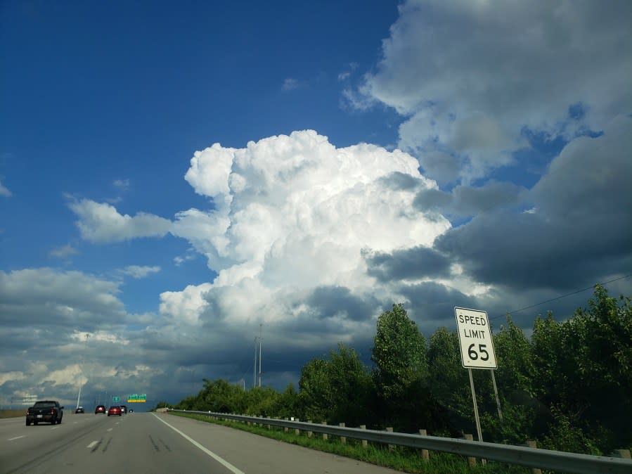 <em>A freeway in summer, Columbus, Ohio (Adobe Stock)</em>
