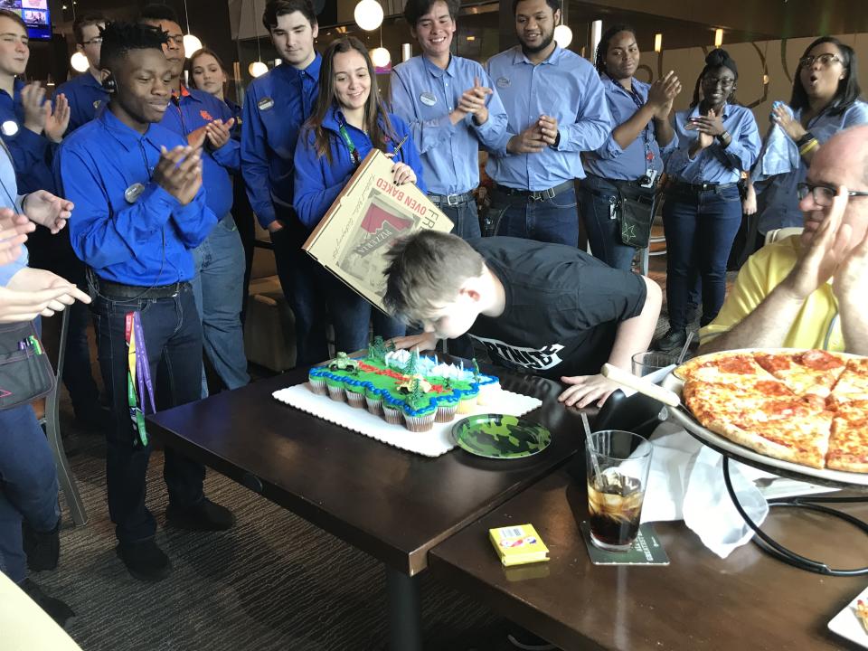 Brody Barron celebrated his 10th birthday with the staff of Main Event, after none of his guests showed up to his party. (Photo: Courtesy of Susan Barron)