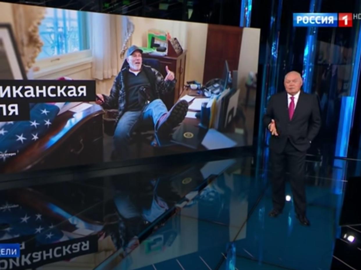 Alleged Capitol rioter Richard Barnett is introduced on Russian TV on Sunday (Россия 24/VGTRK/YouTube)