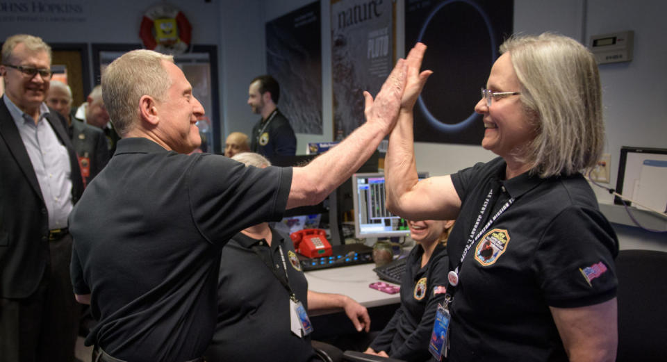 High-five for Ultima Thule flyby