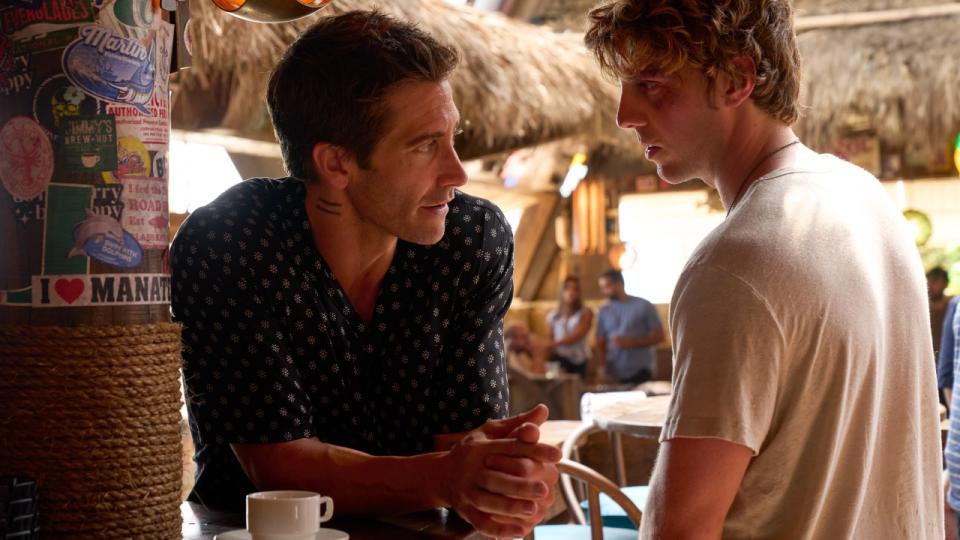 Jake Gyllenhaal talking to Lukas Gage in Road House.