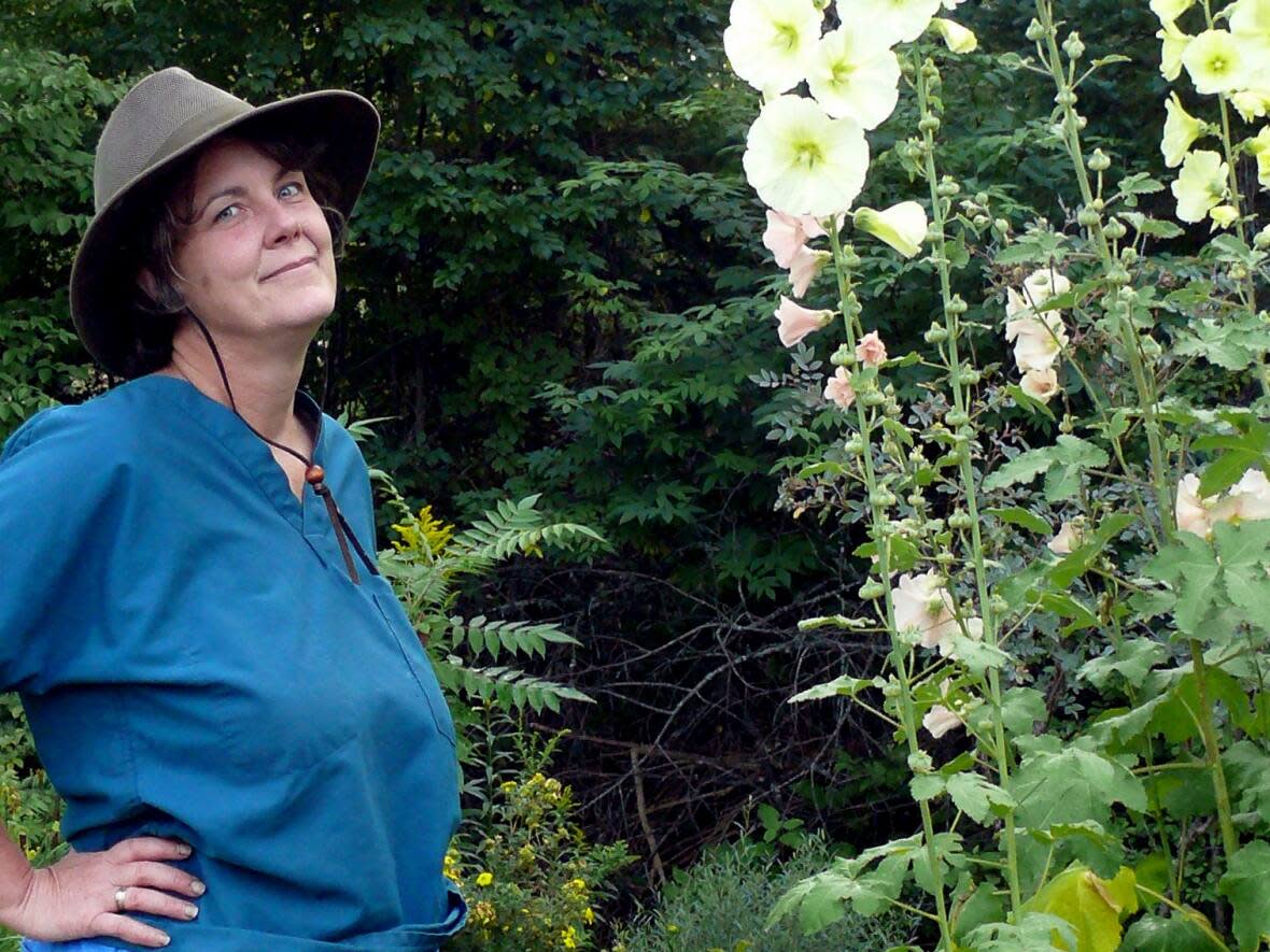 Marian Whitcomb is a native habitat reconstructionist in Baddeck.  (David Quimby - image credit)