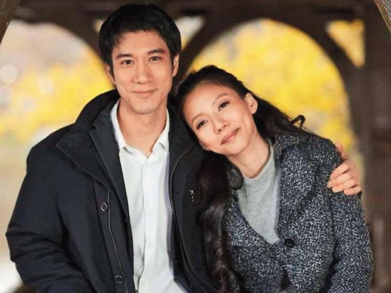 王力宏當時與李靚蕾在臉書公布結婚，轟動一時。（翻攝自王力宏臉書）