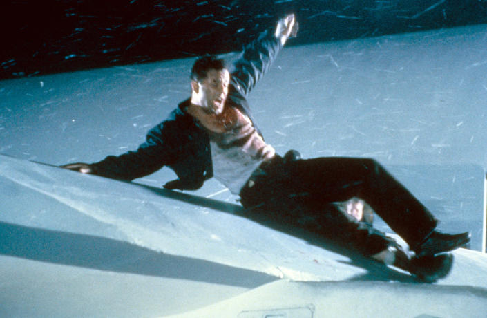 Bruce Willis in a scene from the film 'Die Hard 2', 1990. (Photo by 20th Century-Fox/Getty Images)