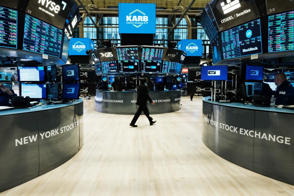 Traders work on the floor of the New York Stock Exchange (NYSE) on February 07, 2023 in New York City. Following remarks by Federal Reserve Chair Jerome Powell that U.S. inflation has started easing, stocks surged on Tuesday with the Dow Jones Industrial Average adding 265.67 points, or 0.78%. (Photo by Spencer Platt/Getty Images)